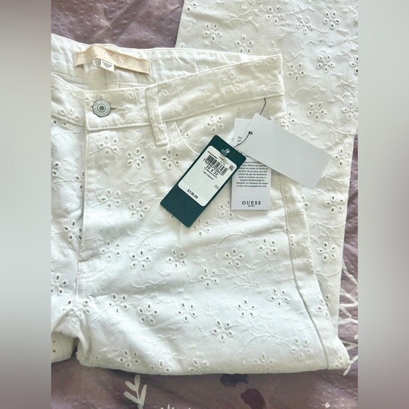 Guess Jeans | Nwt Guess 1981 Eyelet Straight Jeans Floridada White - Picture 6 of 7